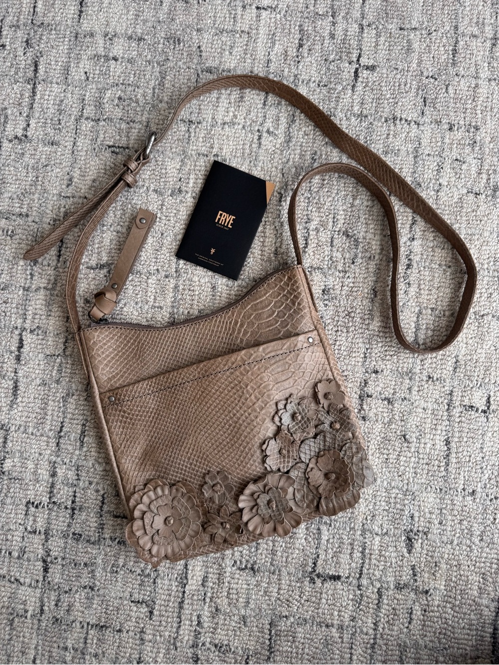 Frye Melissa Swing Pack Crossbody bag
